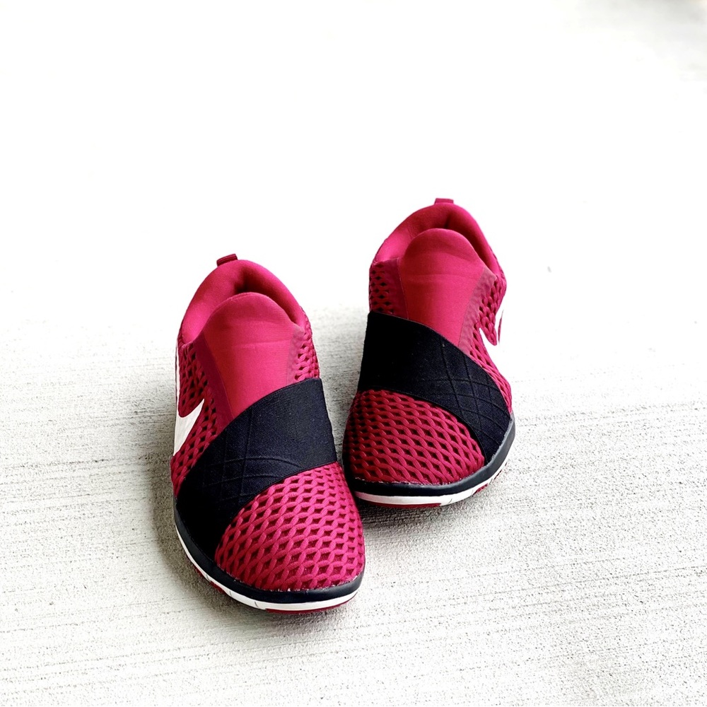 Nike Women’s Burgundy, Black & White Free Connect Sneakers